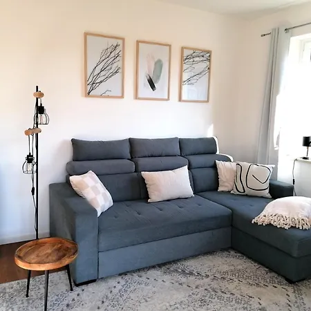M-oase Blue Design I Citynah I Kueche I Netflix